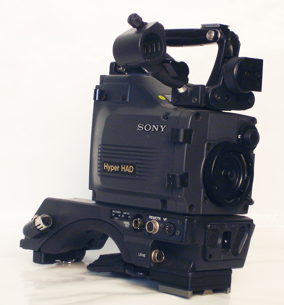 Sony Kamera DXC-537.jpg